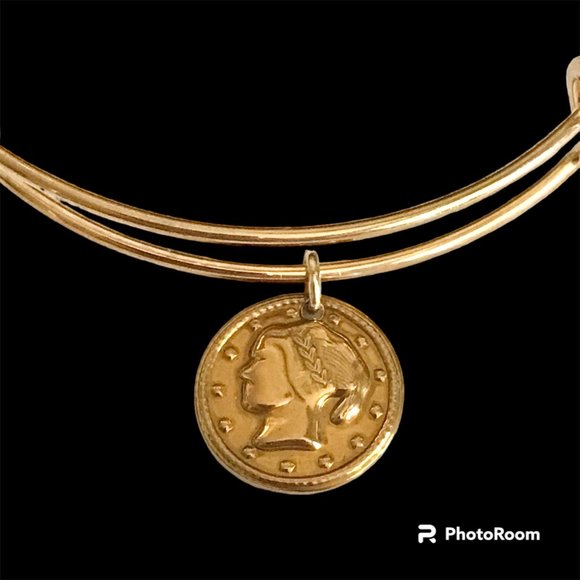 Vintage French Italian Coin Charm Bracelet Gold Plated Wire France Italy Lady - Picture 2 of 9